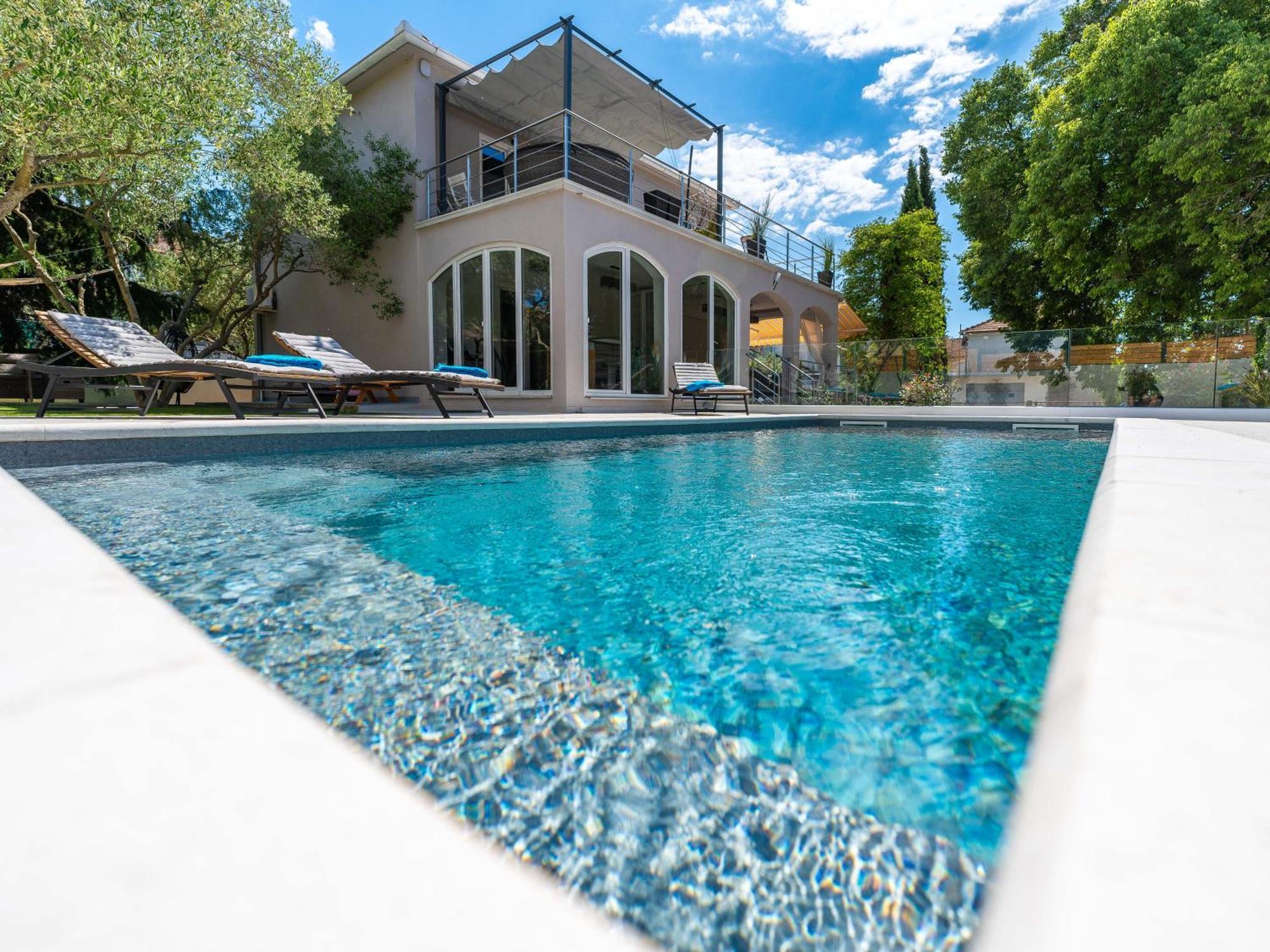 Villa B&d For The Complete Pleasure Of Vacation !heated! Private Pool! Oasis In The Center Of Zadar, 100m From The Sea *